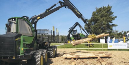 John Deere Kranspetsstyrning på MaskinExpo 