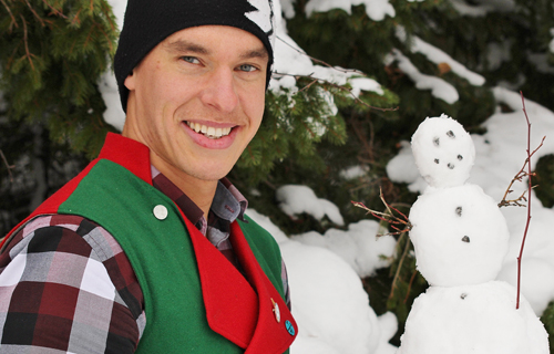 Presentation av jägmästarstudenter för årets Skogis-granar