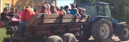 Bonden i skolan och Skogen i Skolan på Berga och Jälla