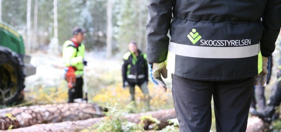 Närmare hundra varslas