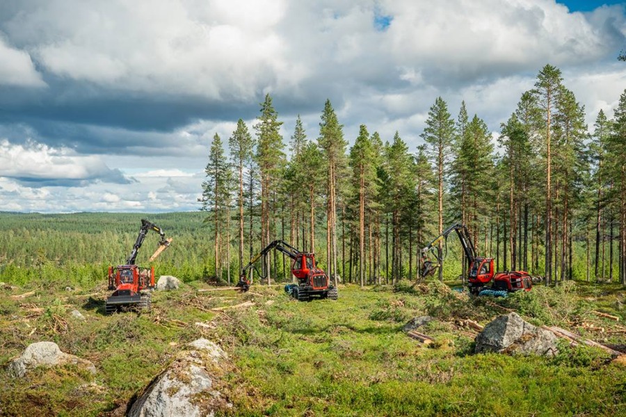 Komatsu uppdaterar elva maskiner